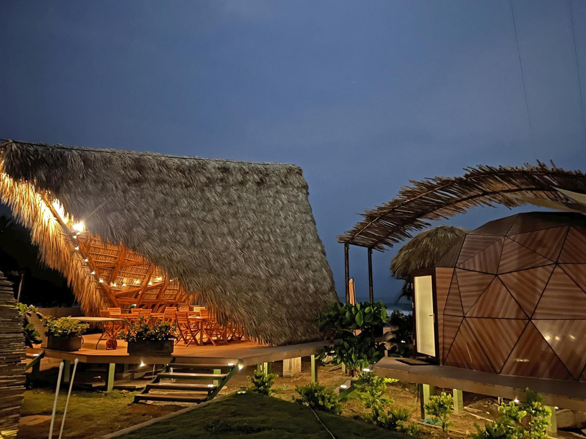 Almare Zonte - Beachfront Glamping Hotel El Zonte Exteriör bild