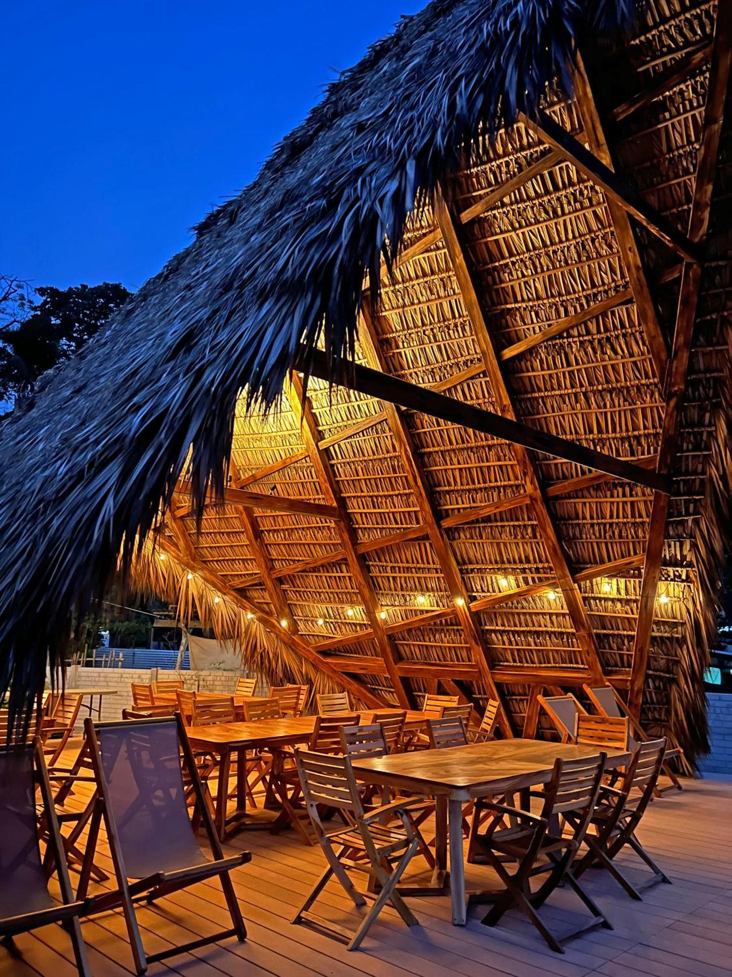 Almare Zonte - Beachfront Glamping Hotel El Zonte Exteriör bild